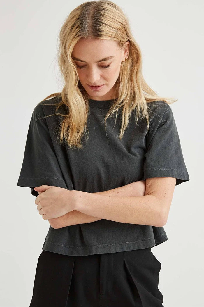 RICHER POORER SHORT SLEEVE CROP TEE STRETCH LIMO NEW IN 4 RICHER POORER SHORT SLEEVE CROP TEE STRETCH LIMO NEW IN