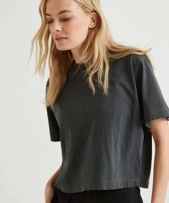 RICHER POORER SHORT SLEEVE CROP TEE STRETCH LIMO NEW IN 8 RICHER POORER SHORT SLEEVE CROP TEE STRETCH LIMO NEW IN