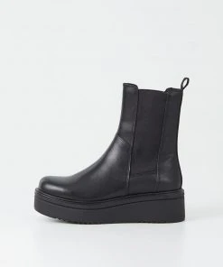 VAGABOND TARA BOOTS SPRING '22 10 VAGABOND TARA BOOTS SPRING '22