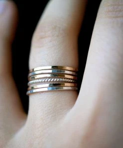 HANNAH NAOMI TWISTED THIN STACKING RING NEW IN