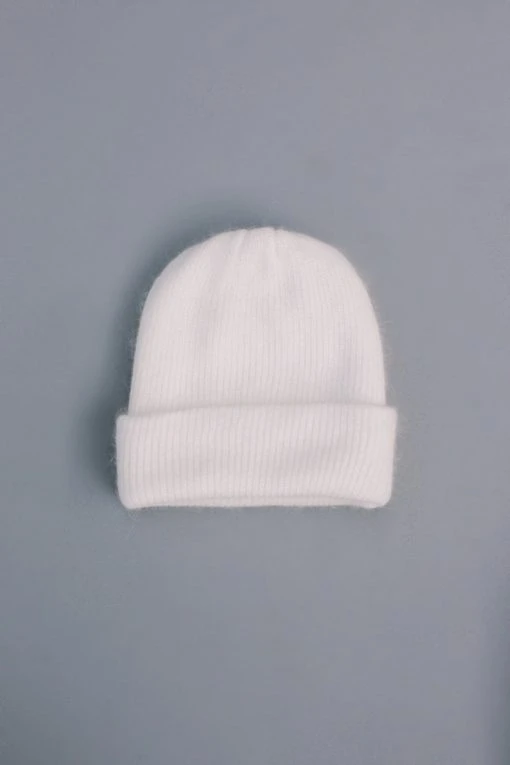 PIPE AND ROW STAPLES SMITH BEANIE WHITE 8 PIPE AND ROW STAPLES SMITH BEANIE WHITE