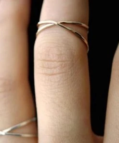 HANNAH NAOMI NEW IN X STACKING RING